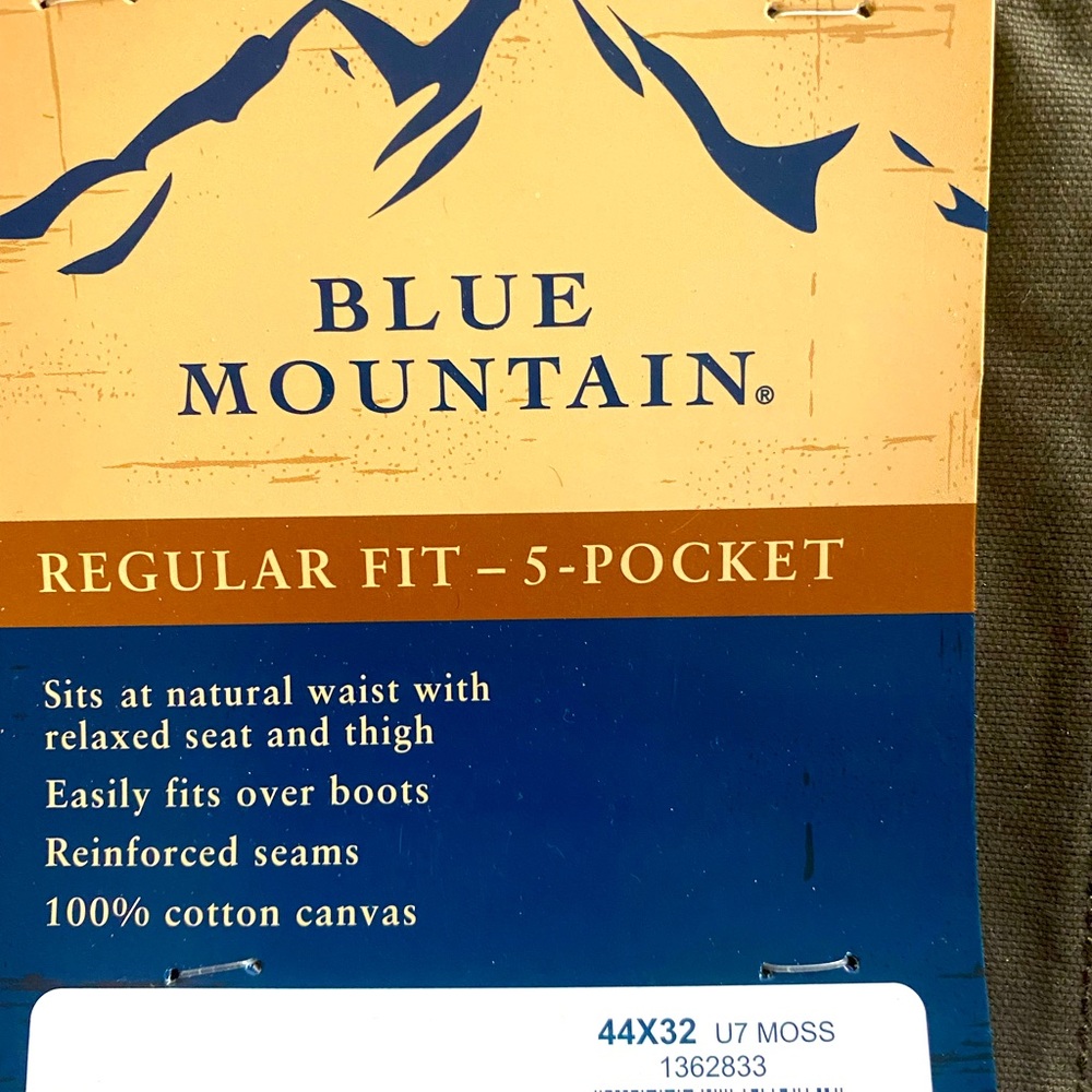 Mens Blue Mtn jeans in moss green NWT size 44-32